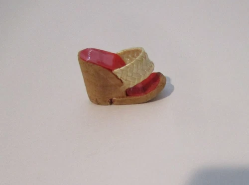 BARBIE...VINTAGE PICNIC SET #967  (1)  RED CORK WEDGE SHOE