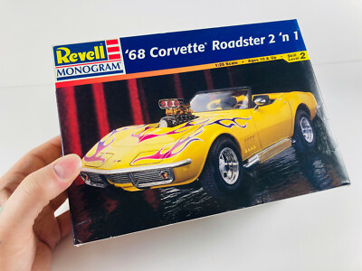 1998 Revell Monogram 68 Corvette Roadster 2 in 1 1/25 scale Skill Level 2 New