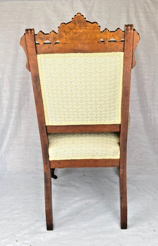 Antigua silla de salón victoriana Eastlake tallada en madera maciza tapizada - ¡Rara!! Foto 3 de 3