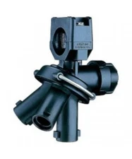 TeeJet Triple Nozzle Body For 1/2" Pipe, 3 Outlet Turret Style - 24216A-1/2-NYB