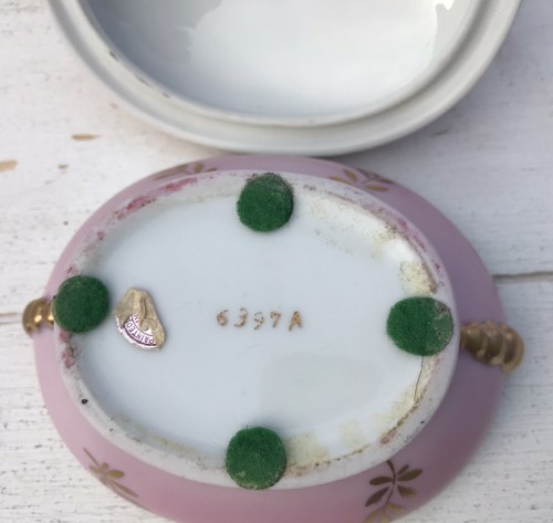 Vtg Porcelain Candy Trinket Dish Pink Roses Gold Pedestal Finial Lid Edwardian - Picture 12 of 14