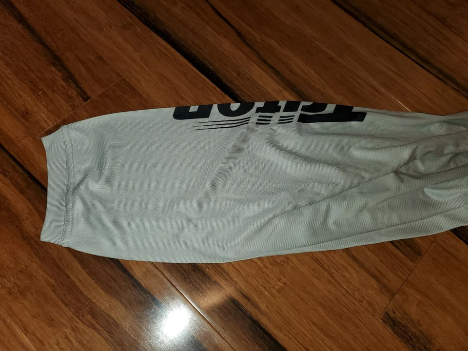 CAMISETA GRIS TRITON BOATS MANGA LARGA 4X PESCA Foto 3 de 4