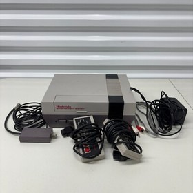 Original Nintendo Console w/ Cables + 2 Controllers + 1 Game - TESTED