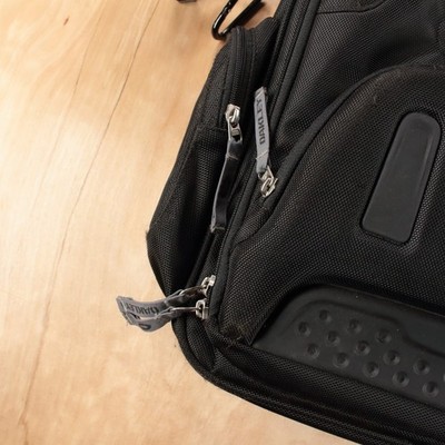 OAKLEY tactical vertical laptop shoulder messenger bag vtg y2k