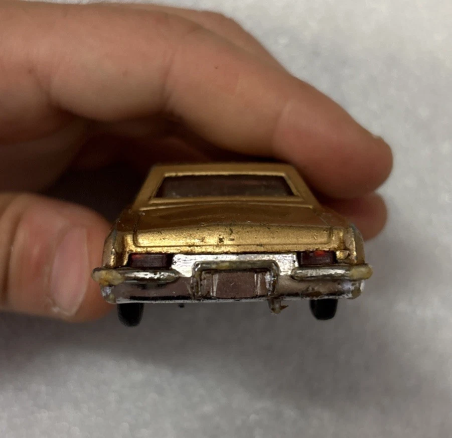 CORGI TOYS 245 BUICK RIVIERA - Immagine 4 di 4