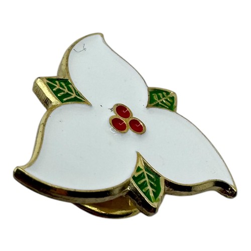 Vintage Ontario Trillium Flower Lapel Pin – White Enamel, 0.5”, Canada Souvenir - Bild 2 von 4