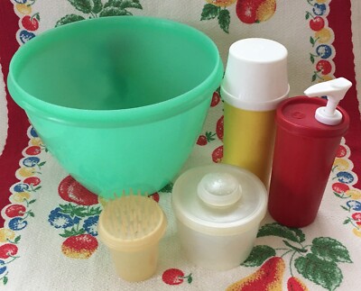 Vintage TUPPERWARE Products Lot Bowl   Dispensers