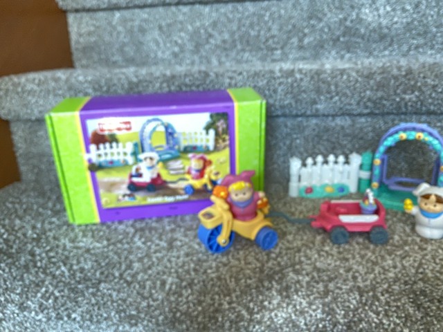 little people easter set