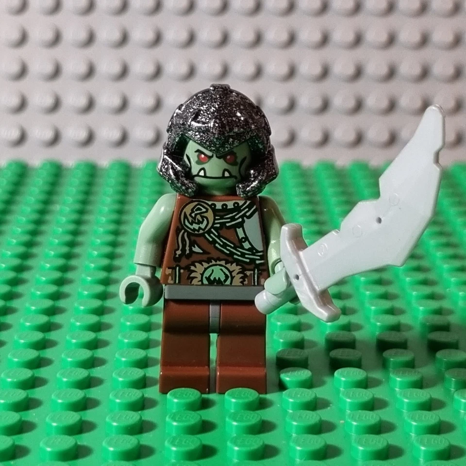 LEGO Castle: Troll Warrior (5618) - 100% Complete - Image 4 of 4