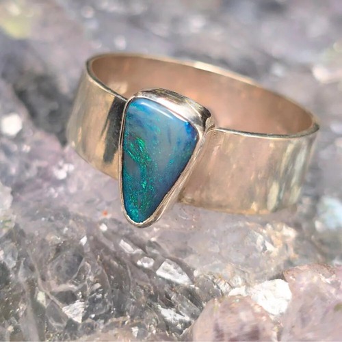 Anillo para hombre de plata 925 de 1,25 quilates ópalo oscuro Lightning Ridge triángulo azul talla EE. UU. 14 - Imagen 5 de 5