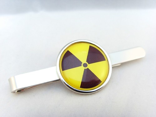 Radioactifs Rayonnement Symbole Danger Mise en Garde Nucléaire Bio Atome Cravate