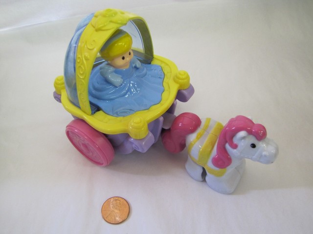 little people horse and carriage