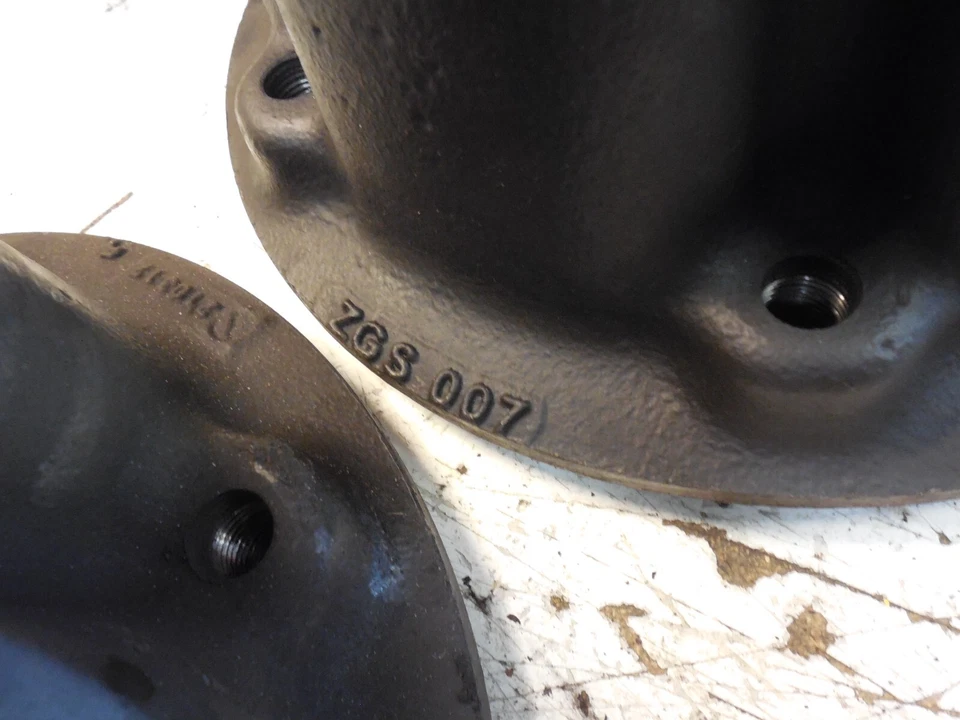 Par de bridas de eje de transmisión trasero R 9063570208 10-24 Mercedes Benz Sprinter 3500 Foto 2 de 4