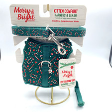 Merry Bright Cat Kitten Comfort Vest Harness Leash 2 Piece Christmas Holiday