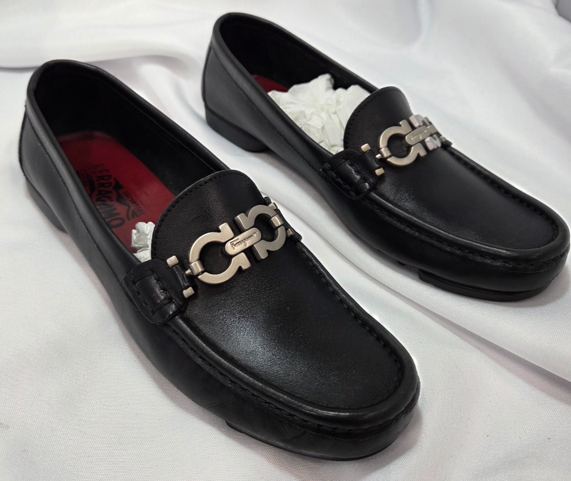 Salvatore Ferragamo ROLO Black Leather Italian Loafer Size 7