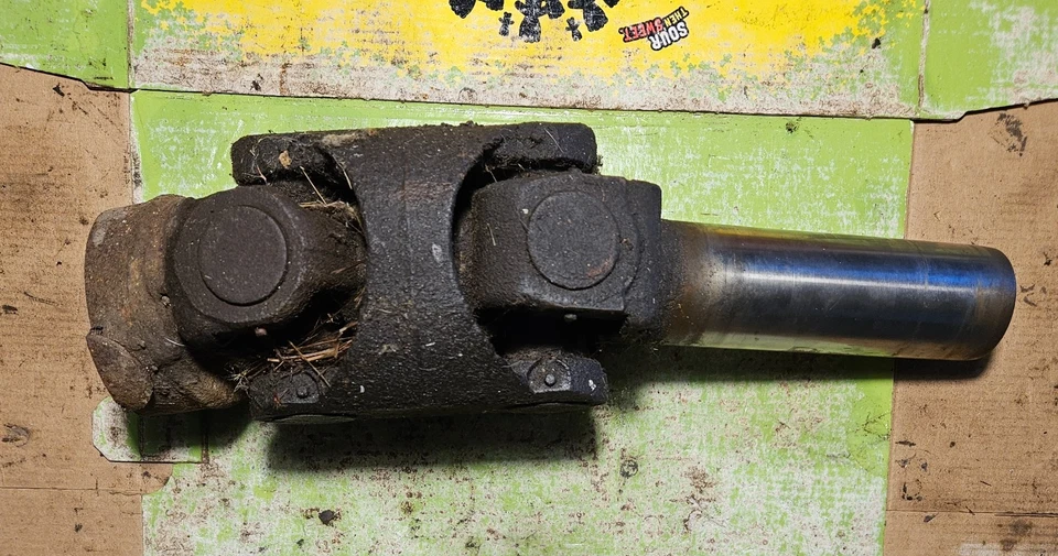 Cadillac 1965 1966 1967 cupé Deville canesú de deslizamiento largo y junta de carden GM TH400 Foto 2 de 3