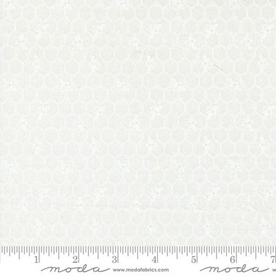 Wild Honey 5253 21 Daisy White by Lella Boutique for Moda Fabrics - by half-yard