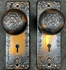 Lockwood Renaissance Door Knob and Back Plate Passage Set H-46301 (1 Of 10 Sets)