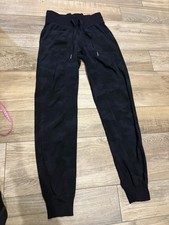 Lululemon Black Camo Joggers Size 2 UK 6-8 Gym Lounge On The Fly