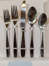 sasaki palazzo silverware 5 Piece Set (1 Setting) Discontinued