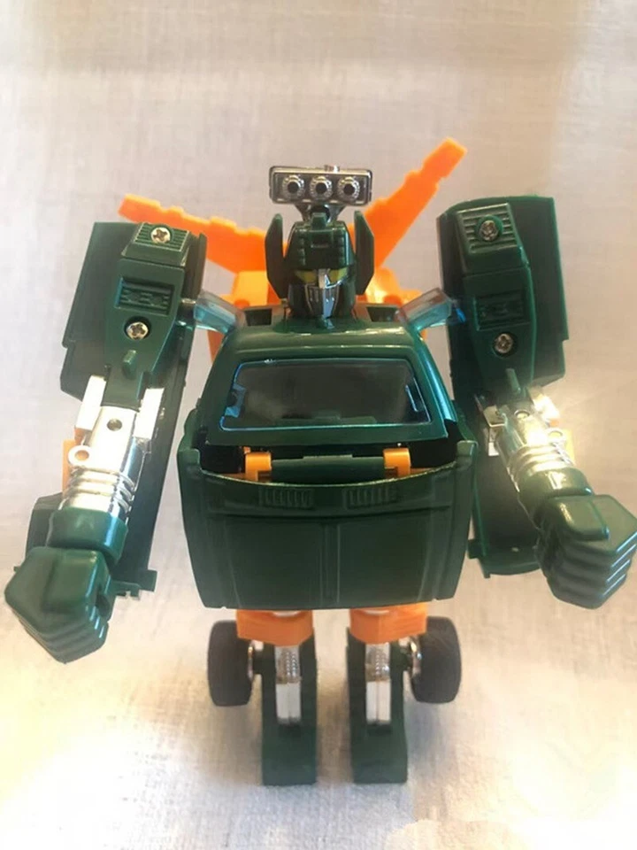 Classic replica G1 Transformable toy Trailbreaker Hoist Action figure - Image 4 of 4