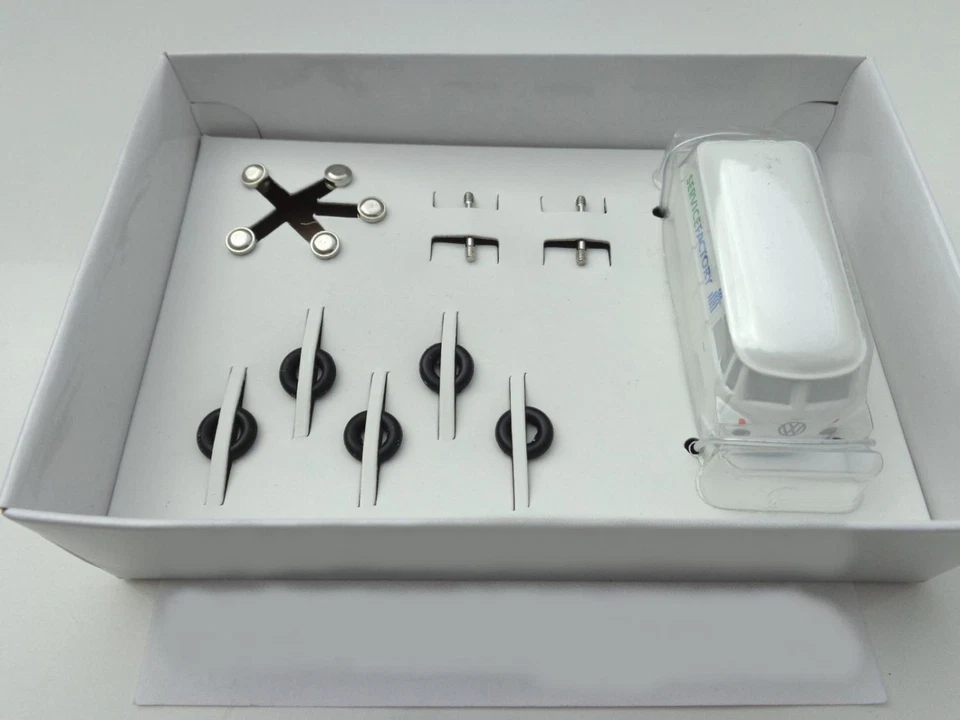 Volkswagen VW T1 Bus Piccolo Coche a Escala Juego de Montaje 1:87 Schuco - Imagen 2 de 3