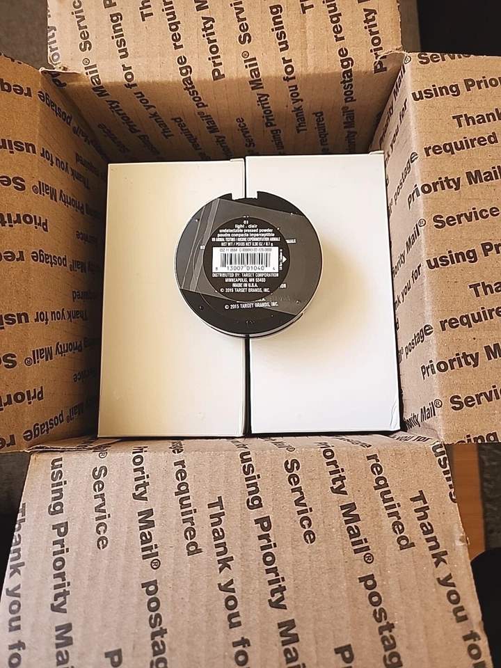 Sonia Kashuk Undetectable Pressed Powder 01 Light PACK OF 20 NEW SEALED - Image 2 of 4