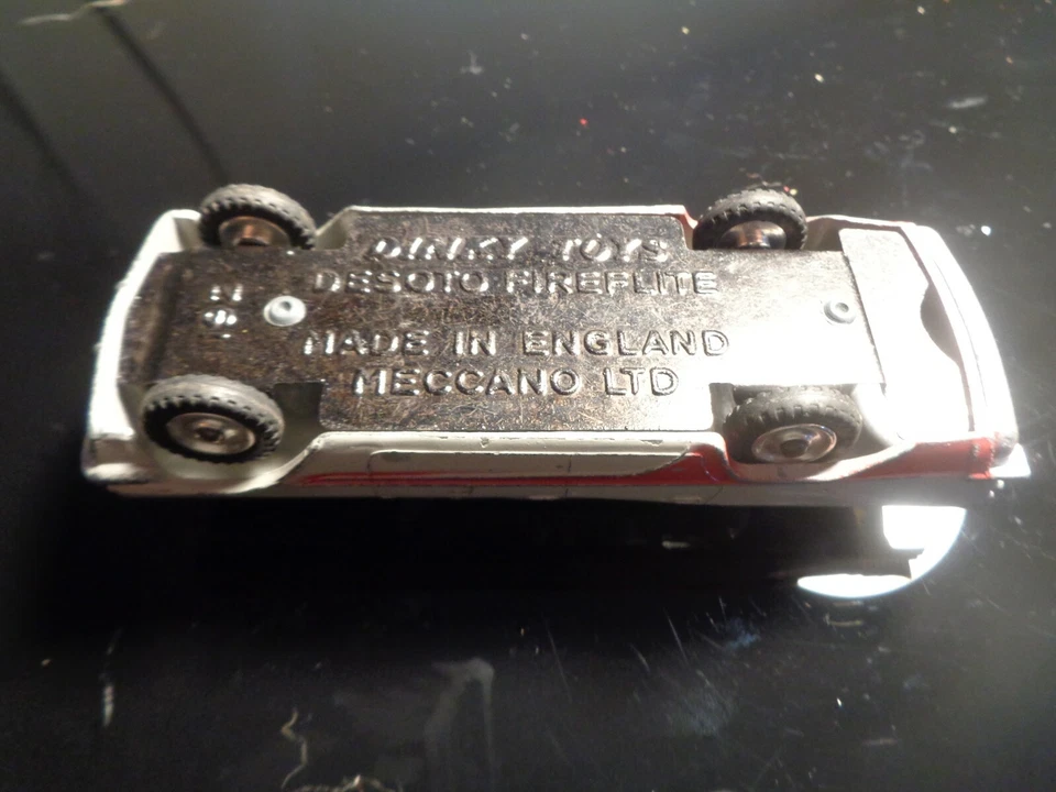 DINKY TOYS GB DESOTO FIREFLITE (COD. 192) IN OTTIME CONDIZIONI S. 1:43 - Immagine 3 di 3