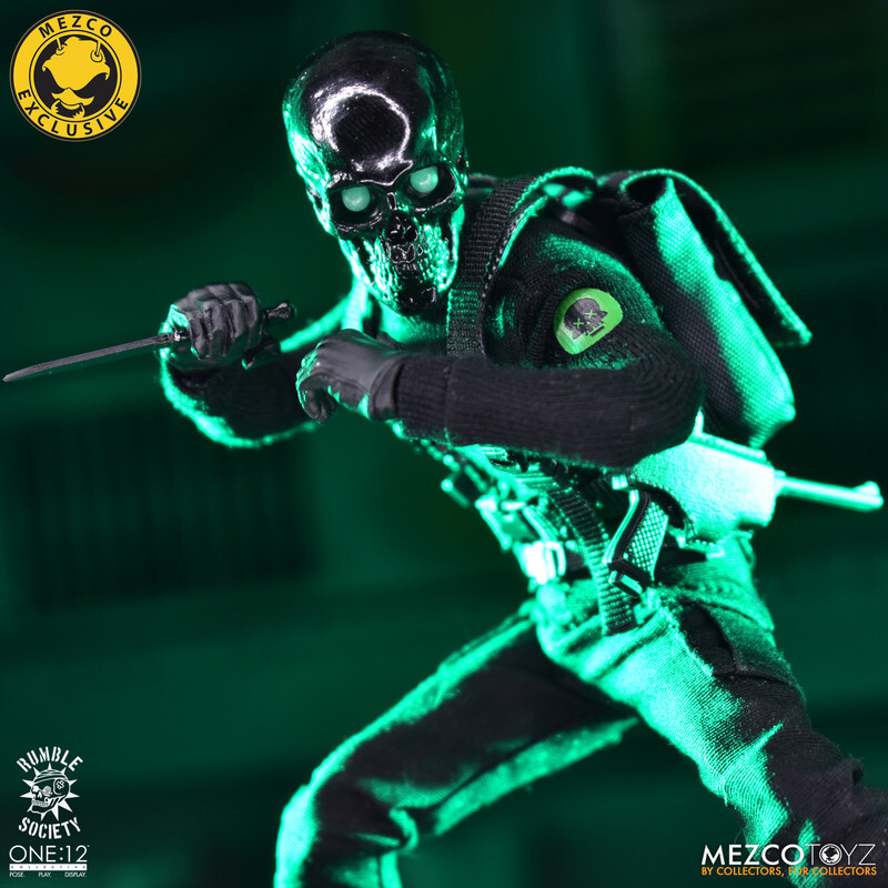 ONE:12 Mezco - Black Skulls Death Brigade Exclusive 6