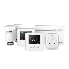 Drayton Wiser Smart Thermostat Kit 3 with 2 TRVs & Smart Plug - Complete Heating