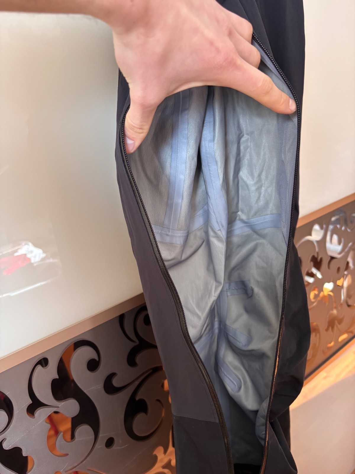 Arc'teryx Gore-Tex Mountaineering Bib Alpha SV Ski Pants Womens S thumbnail 8