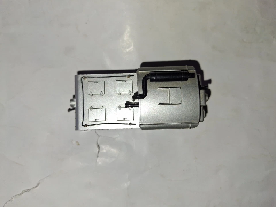 Vintage Rivarossi loco diesel da manovra 2 assi Baltimora & Ohio, livrea argento - Immagine 3 di 4