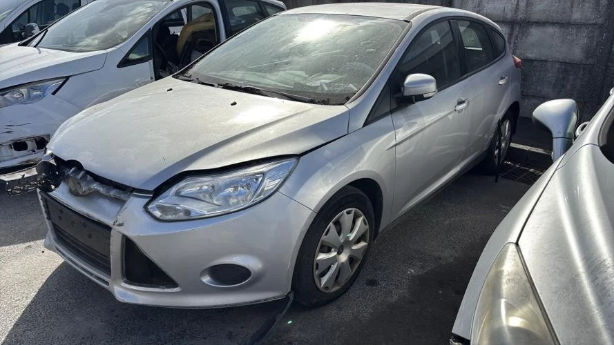 Feu arriere principal droit (feux) FORD FOCUS 3 PHASE 1 1825318 - Photo 4/4