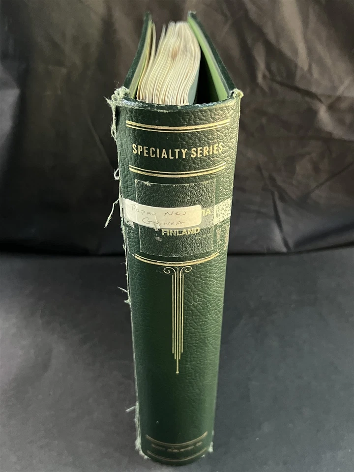 Papua New Guinea mint & used Stamp Colleciton in Scott Ablum ZAYIX 0825G3897 - Image 2 of 4