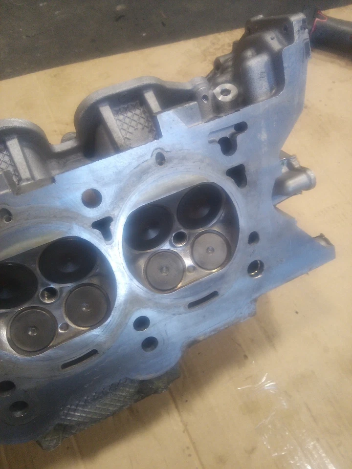 Conjunto de culata izquierda para Jeep Wrangler Dodge Durango Chrysler 300 3,6 L Foto 4 de 4