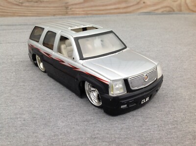 2002 CADILLAC ESCALADE     1／24 s-l1200.jpg