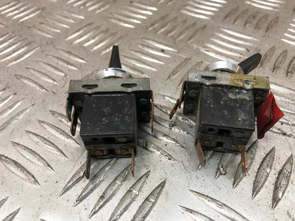 WOLSELEY 18/85 1968 DASH SWITCHES AUSTIN 1800 MORRIS - Image 3 of 4