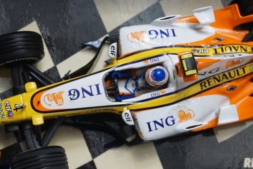 1:43 MINICHAMPS 400070074 Renault F1 Team Show Car 2007 #4 H. Kovalainen - Picture 5 of 8