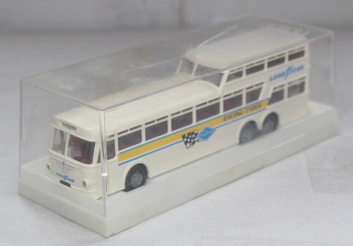 BREKINA - 6205 - BÜSSING ONE &A HALF DECK BUS- GOODYEAR RACING TYRES KONIGSALLEE - Picture 9 of 10