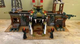 LEGO 70014 Legends of Chima: The Croc Swamp Hideout - 100% Complete with Manuals