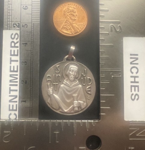 Vintage Catholic 1973 St Jude Silver Tone Religious Medal - Picture 3 of 3