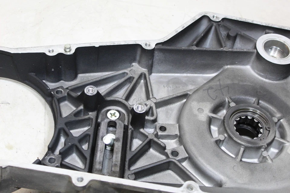 94-06 Harley OEM Softail tampa de embreagem primária interna preta controle frontal - Imagem 4 de 4