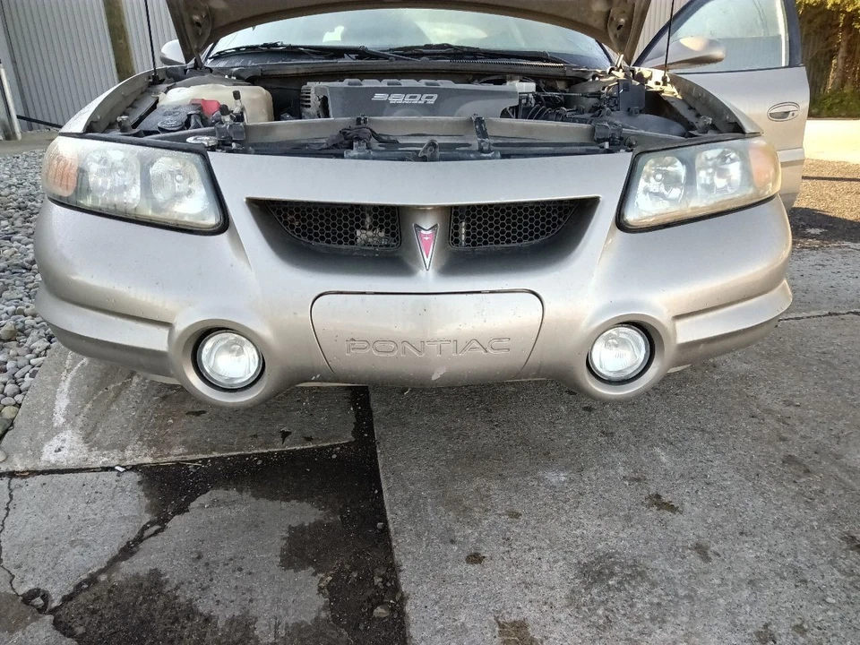 2000-2004 Pontiac Bonneville Front Bumper SLE Cover Fascia 54U Silver 2001 02 03 - Image 4 of 4