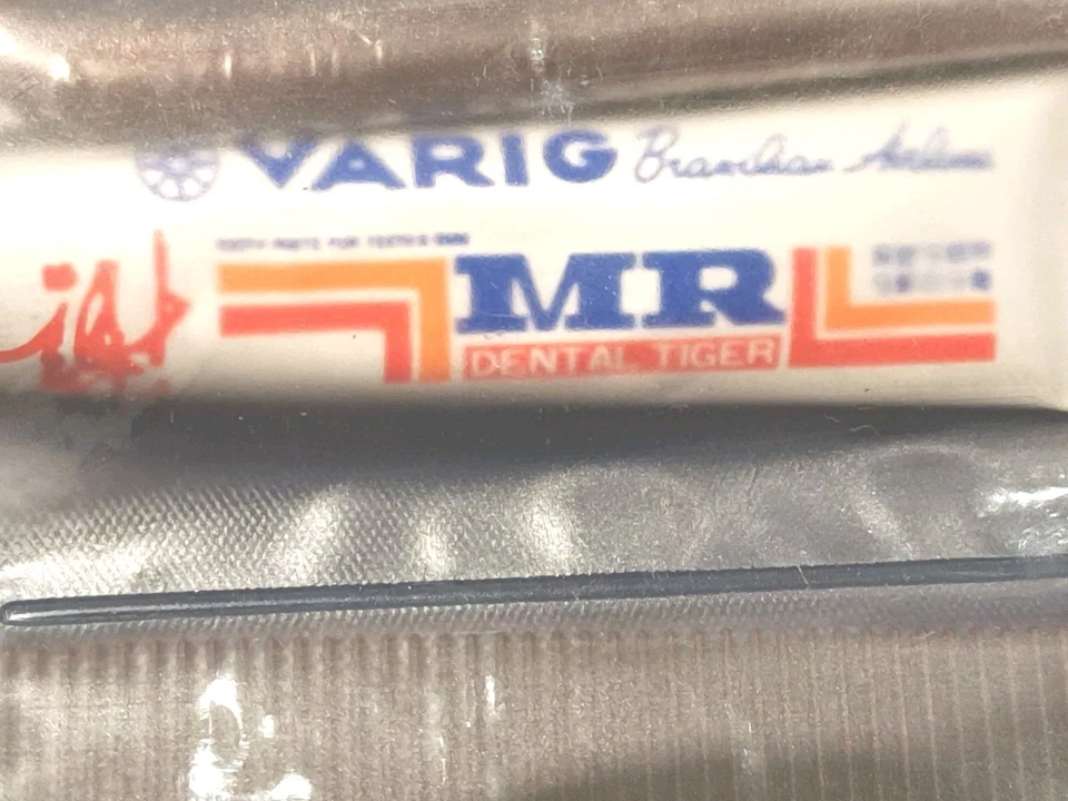 VARIG Brazilian Airlines Vintage First Class Toiletry/Amenities Kit Bag - Image 3 of 4