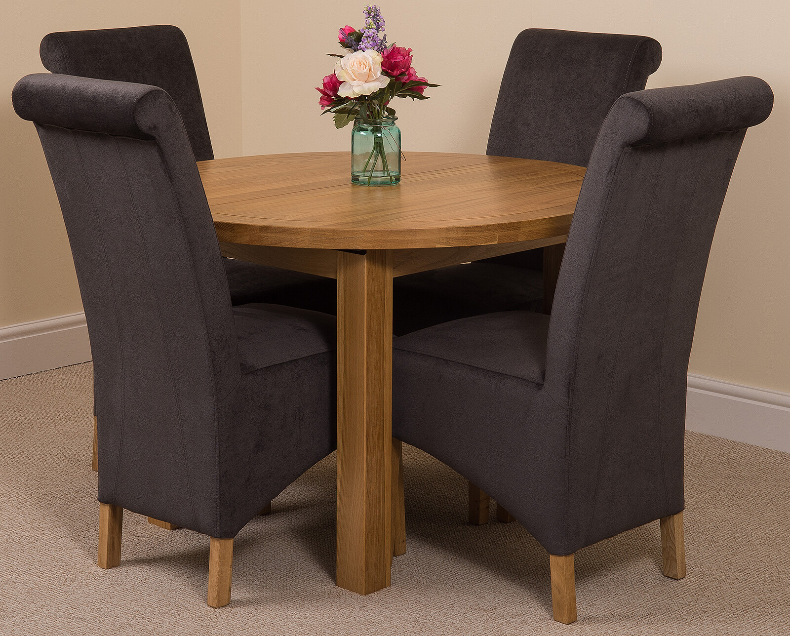 Edmonton 110140 cm Extendable Oak Dining Table w/ 4 or 6 Montana