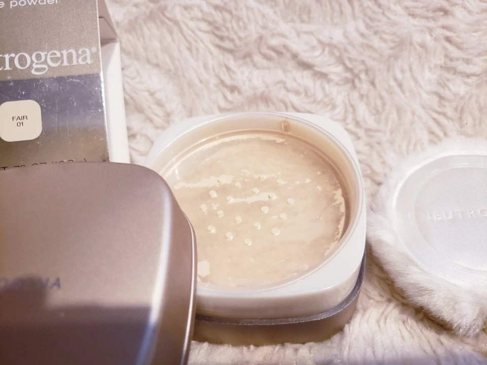 NEUTROGENA Healthy Skin Loose Powder .70 oz / 19.8 g Color / FAIR 01 NEW Sealed - Image 2 of 4