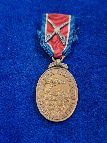 CONTEMPORARY MINIATURE SOUTH AFRICAN JOHN CHARD MEDAL ERII