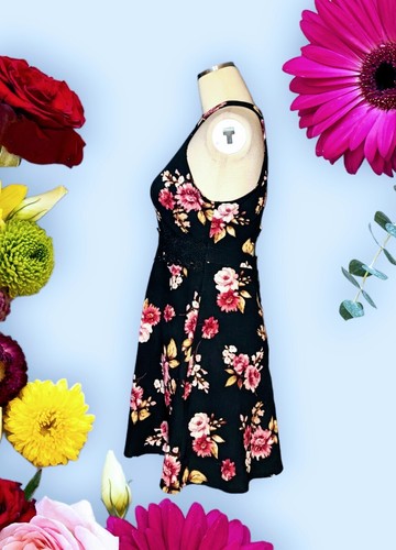 NO BOUNDARIES Pink Black FLORAL Sleeveless Fit & Flare Dress Juniors Sz Medium - Picture 2 of 11