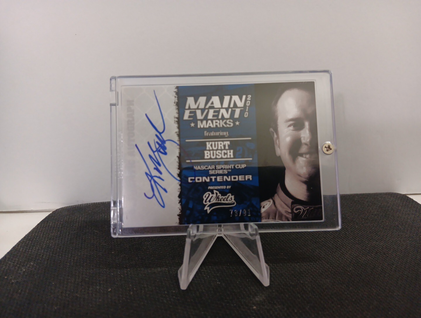 2010 Press pass Kurt Busch Wheels Autograph Main Event 72/91 Card