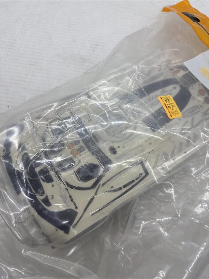 BNIB HPI Lotus Sport Elise Bodyshell 190mm Part number 7333 Discontinued Stock - Image 3 of 3